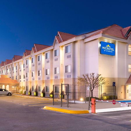 Microtel Inn & Suites By Wyndham Чиуауа Экстерьер фото