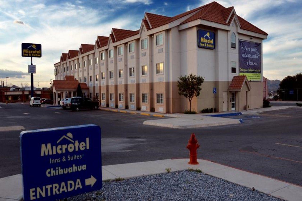 Microtel Inn & Suites By Wyndham Чиуауа Экстерьер фото